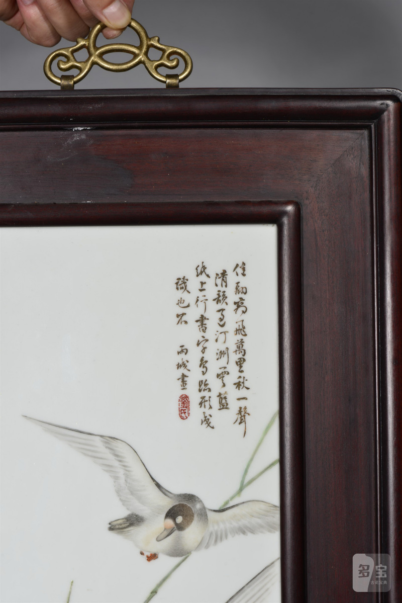 民国 刘雨岑粉彩芦雁图瓷板挂屏 - 图3